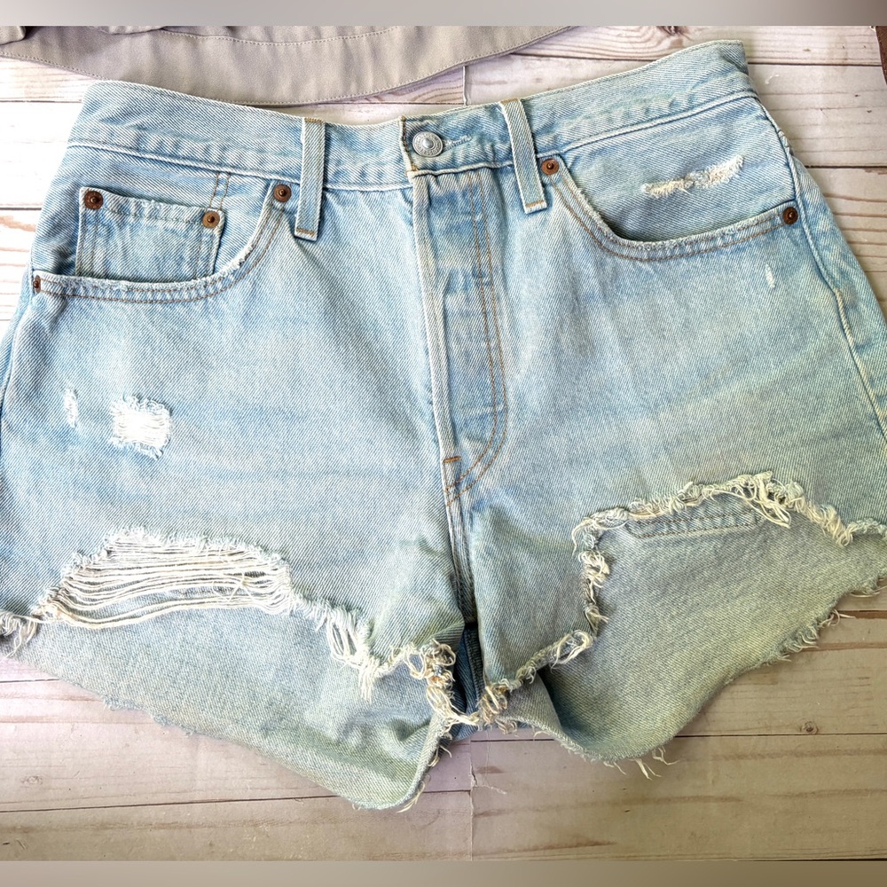 Levi’s high rise 501 shorts